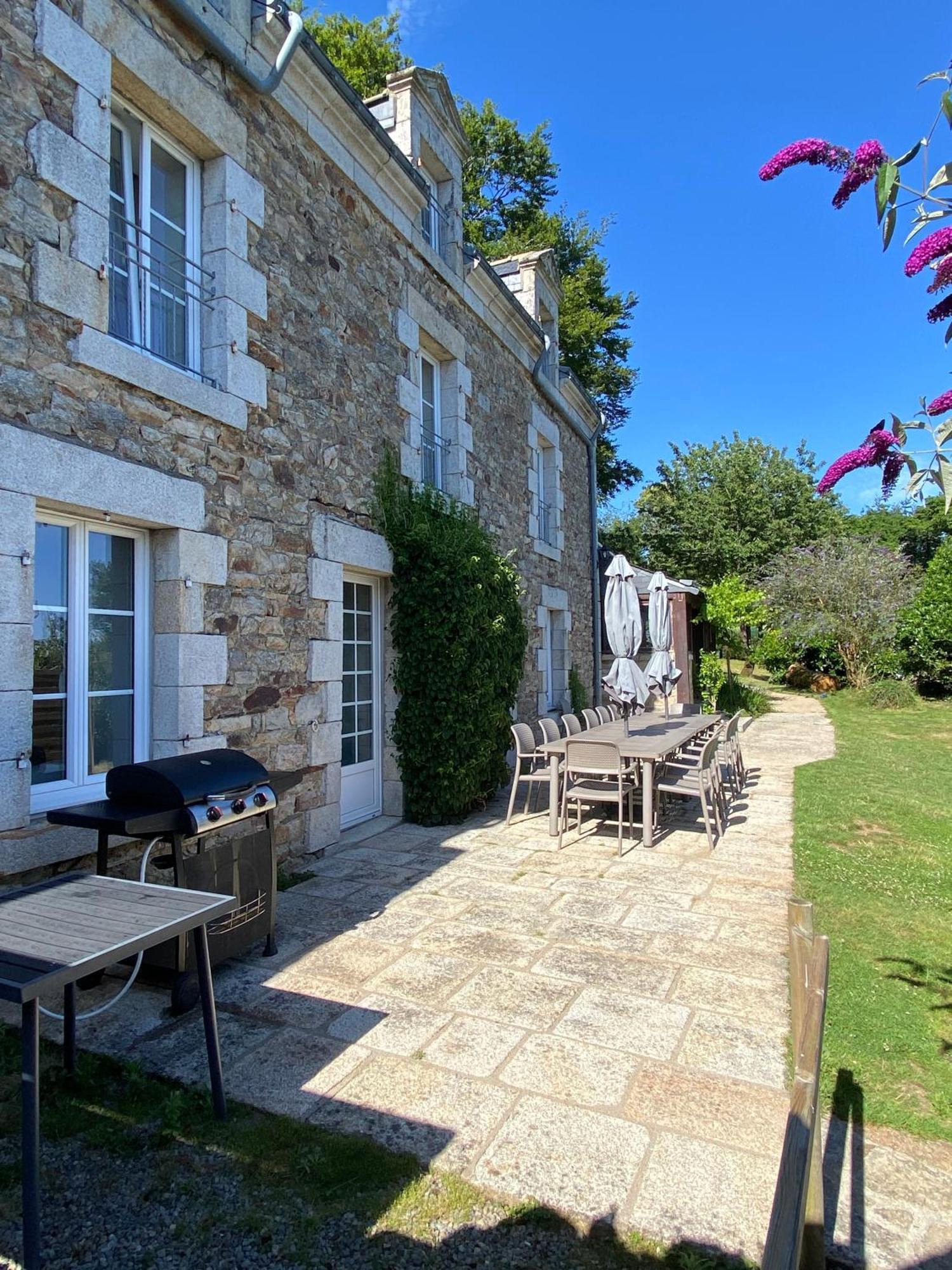 Domaine De Lann Kerhuerh Pensionat La Chapelle-Neuve  Exteriör bild